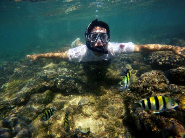 Pengalaman snorkeling bareng ikan di Nglambor